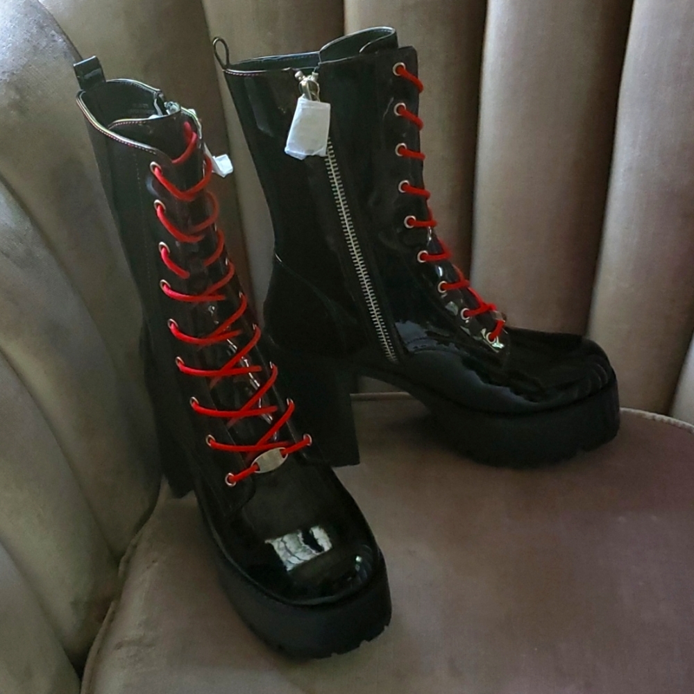 dELIA black boots